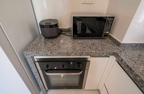 Xujiahui Bed & Breakfast | Tyms 4BR 2BA Apt Novel Garden
