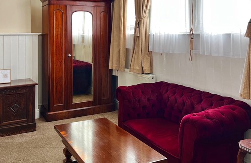 Beverley Hotel | The Lairgate Hotel