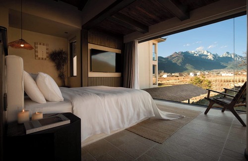 Baisha Old Town Hotel | Snow Mountain