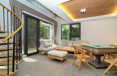 Conghua Bed & Breakfast | Flowing River Hot Spring Resort
