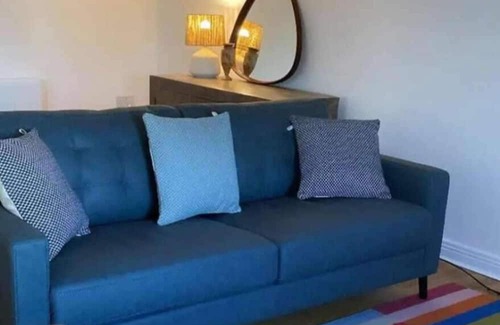 Athy Apartment | Tranquil Athy Apartment With 3 Bedrooms