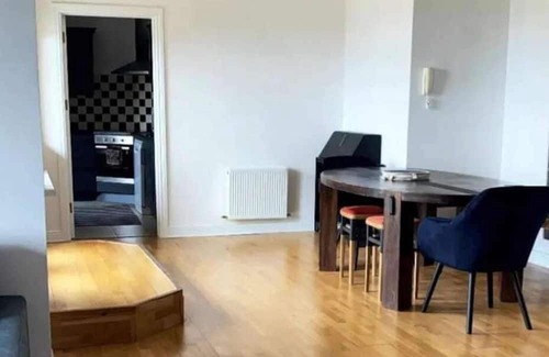 Athy Apartment | Tranquil Athy Apartment With 3 Bedrooms