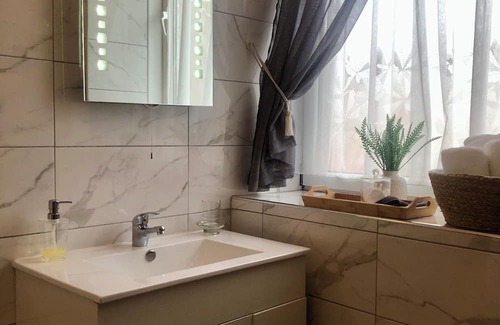 Aberystwyth House | Helmsman Guesthouse