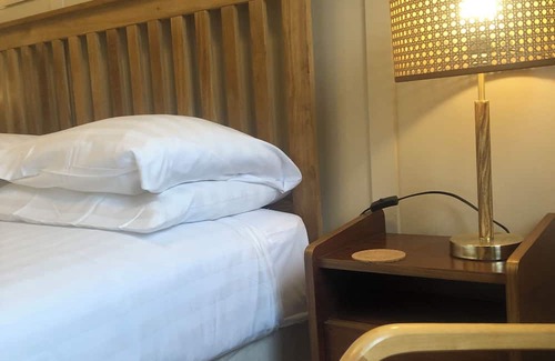 Aberystwyth House | Helmsman Guesthouse
