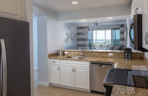 Pelican Apartment | Westin Cape Coral - 2 Bedroom Suite October 12-19 Stunning Views of Gulf & Bay
