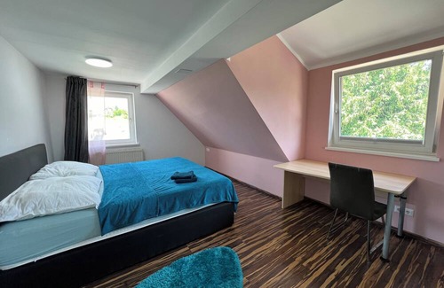 Hohenthurn House | Fair-priced and compact rooms overlooking Dobratsch (10 mins to Dreiländereck)