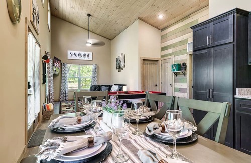 Sevierville Apartment | Mountain Cabin Getaway Jacuzzi Stunning Views