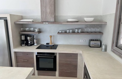 Kralendijk House | Brand New, Private Oceanfront Villa with Breathtaking Diving in Your Backyard