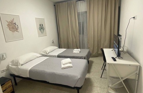 Zona XXIV Fonte Ostiense Apartment | Spazioso Appartamento Lauretino