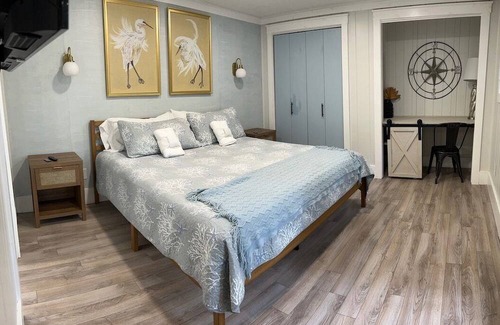 Blue Heron Lake House | The Webber · Boho Beach House w Private Patio and Golf Cart