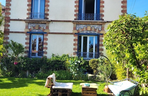 Houilles House | 1900 house with lots of charm, 10 minutes from St Lazare and Paris