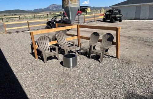 Panguitch RV Rental | Glamping bunkhouse, located minutes from Bryce Canyon national Park
