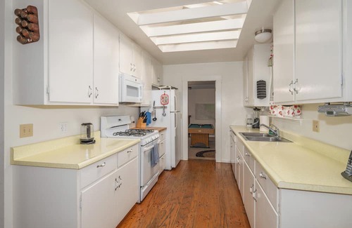 Mariposa House | "New" Jersey Meadows - Escape it All! 3BD +EV