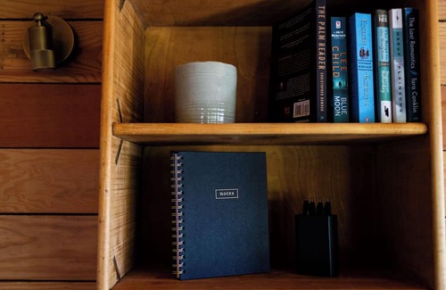Metchosin Cabin | Cozy Cabin Getaway South Vancouver Island Quiet, Pet Friendly, Nature, Relax