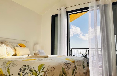 Campanario House | Panoramic sea and Mountain View 2 Bedroom house