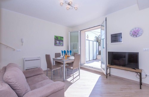 Alassio Ski Chalet | Serena 2 - Two Bedroom Chalet, Sleeps 5