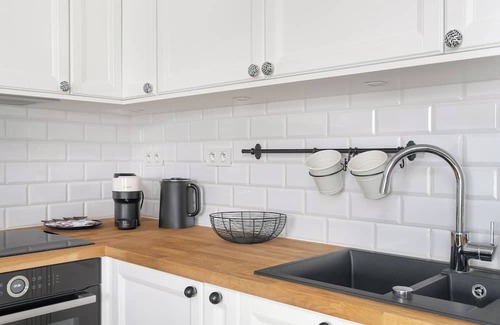 Jezyce Apartment | Apartment Near MTP by Renters
