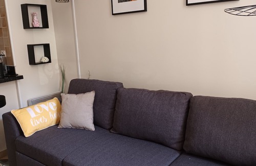 Quartier de la Folie-Mericourt Apartment | Apartment in central Paris
