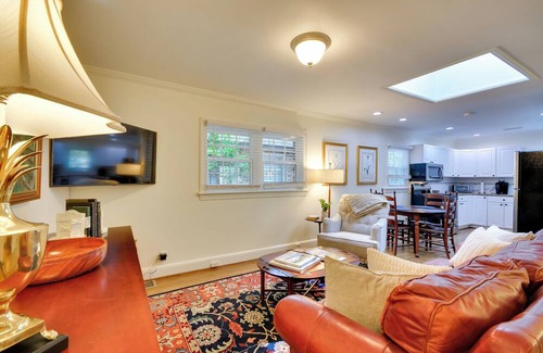 Winston - Salem Cottage | Charming Cottage - Near Wake Forest!