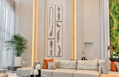 Doral Condo | Relaxing Doral Haven: Room Gem
