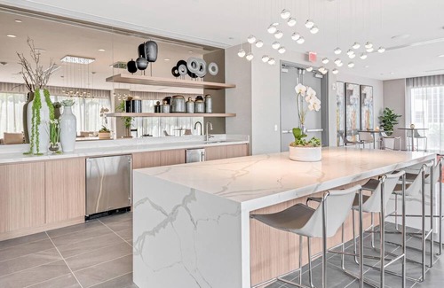 Doral Condo | Tranquil Doral Retreat: Spacious Gem