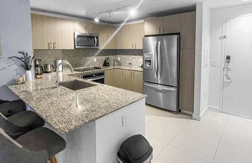 Doral Condo | Elegant Doral Haven: Spacious Serenity