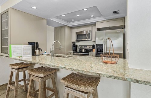 Punta Rassa Condo | Harbour Tower 115: Beach-front Beautiful, High-grade Finished Condo at SanibelHarbour Resort