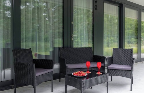 Uniescie Apartment | Beautiful Sea&lake Studio by Renters
