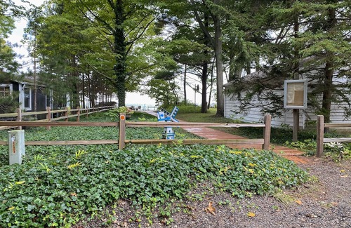 South Haven House | Charming house four blocks from Lake MI, with screened porch, yard games, & AC