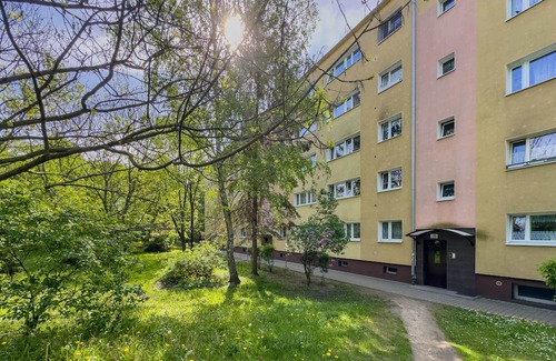 Grunwald Apartment | Bukowska Biurko & Smarttv by Renters
