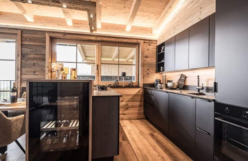 Hippach Ski Chalet | Cozy Luxury Chalet Comfortable Vacation Home
