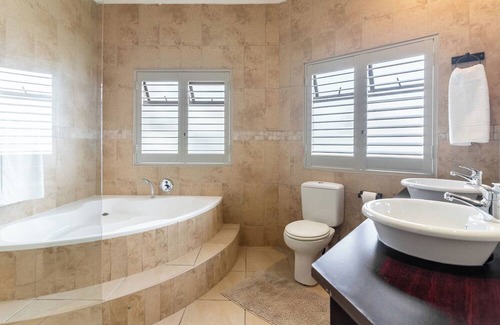 Big Bay Villa | Grace of Blaauwberg Two (Private Blaauwberg Family Villa)