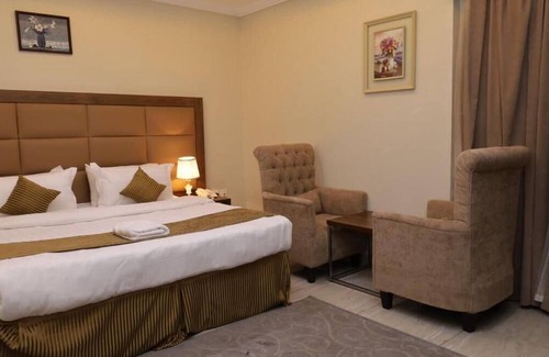 Sari Street Apartment | Gold Palace hotel