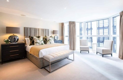 Royal Borough of Kensington and Chelsea Apartment | Luxurious terrace penthouse in Kensington