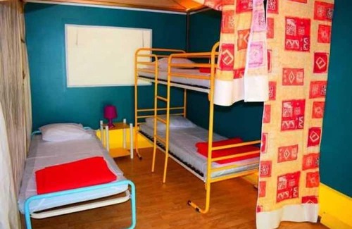 Brissac House | Camping - Piscine - eehdhe