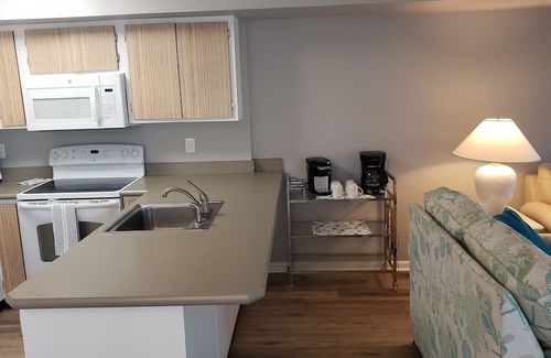 North Wildwood Condo | Days in July open, must rent the entire 17 days until July 30 not shorter term