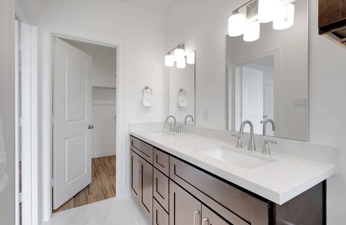 Astrodome House | Centrally Located Tx Medical Center - Walk To Nrg! 2 Bedroom Townhouse by RedAwning