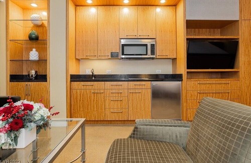 Las Vegas House | Strip View Suite at Trump Hotel