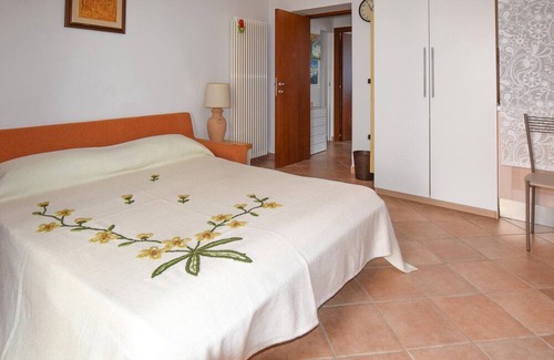 Notaresco House | 1 bedroom accommodation in Notaresco