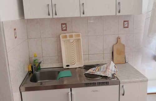 Unije Apartment | Apartment Marragall - 150 m from beach: - Unije (Island Unije), Island Losinj, Croatia