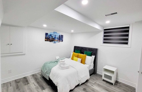 Meadowvale Village Apartment | Feels like Home 15 Minutes From Toronto Pearson Airport. Cozy Apartment To Luv