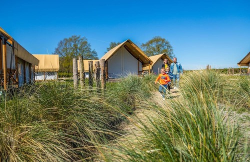 Biddinghuizen House | Cube la Mer 4 by Interhome