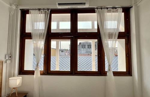 Pom Prap Sattru Phai House | Sabay Home