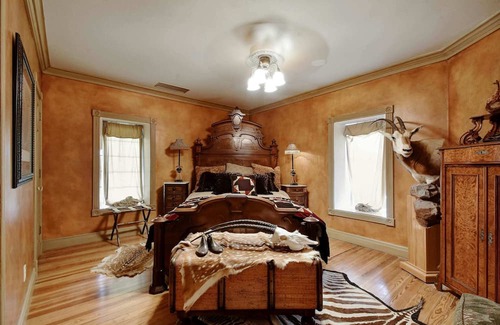 Fredericksburg House | Headwaters Lodge-Firepit-Scenic Views