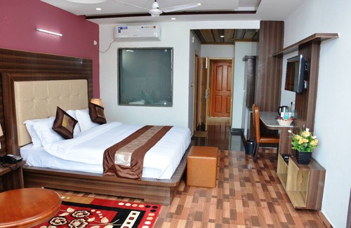 McLeod Ganj Hotel | Goroomgo Shiva Sanctuary Himachal