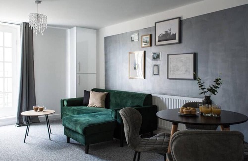 Leamington Spa Apartment | 2 Bedroom Apt Leamington Spa