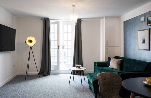 Leamington Spa Apartment | 2 Bedroom Apt Leamington Spa