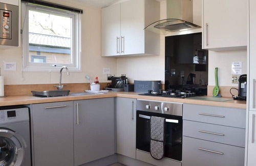 Bridlington Cottage | 2 bedroom accommodation in Carnaby, near Bridlington