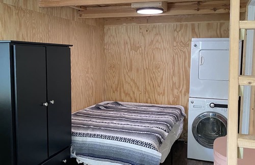 Johnson City Cabin | Cozy 2-bedroom cabin on Ranch WiFi, AC in heart of TX Hill Country Johnson City