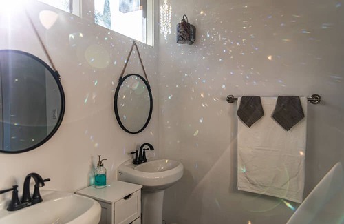 Clear Lake House | Clearlake Riviera Hideaway with a relaxing hot tub